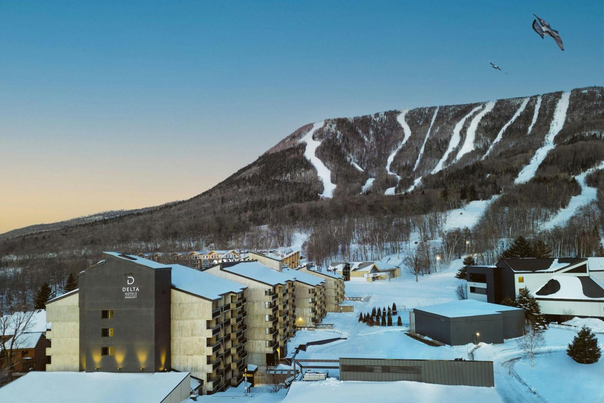 Delta Hotels By Marriott Mont Sainte-Anne, Resort & Convention Center ボーブレ エクステリア 写真